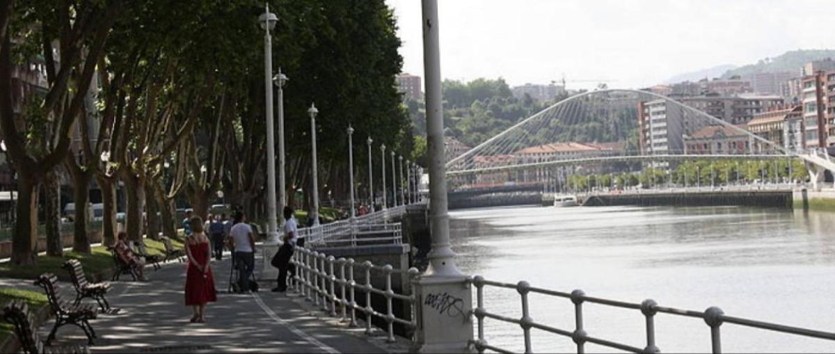 A 5 Minutos Andando Del Casco Viejo, Ayuntamiento, Plaza Circular Y Gran Via De Bilbao Y Proximo A Las 2 Lineas De Metro Exterior photo